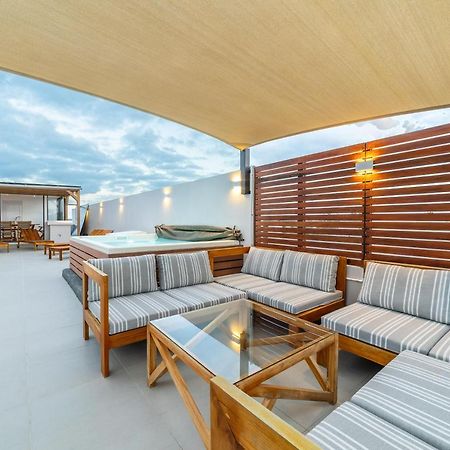 גראנדה באיה One Bay Residence Unit 15 - Penthouse With Private Roof Top, Jacuzzi And Sea View מראה חיצוני תמונה