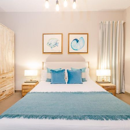 גראנדה באיה One Bay Residence Unit 15 - Penthouse With Private Roof Top, Jacuzzi And Sea View מראה חיצוני תמונה