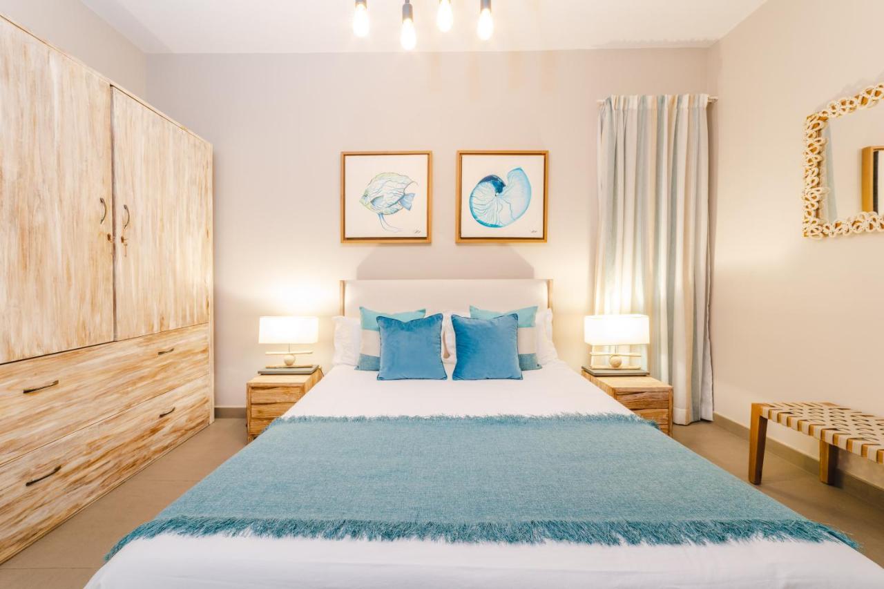 גראנדה באיה One Bay Residence Unit 15 - Penthouse With Private Roof Top, Jacuzzi And Sea View מראה חיצוני תמונה